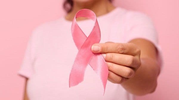 How to Determine Whether I have Breast Cancer? Symptoms of Breast Cancer and Treatment